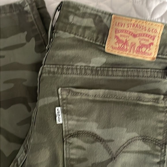Levi’s Camo skinny jeans - Picture 3 of 3